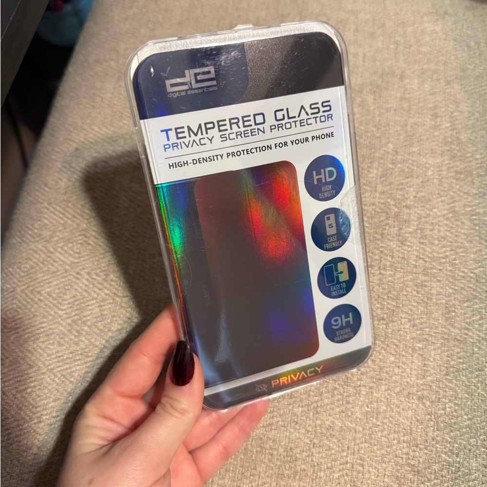 Essentials Privacy Screen Protector - Black